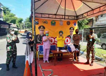 Meski Lebaran, Dua Komandan TNI Di Kota Malang Ini Roadshow Pos Check Point Di Perbatasan Kota Malang