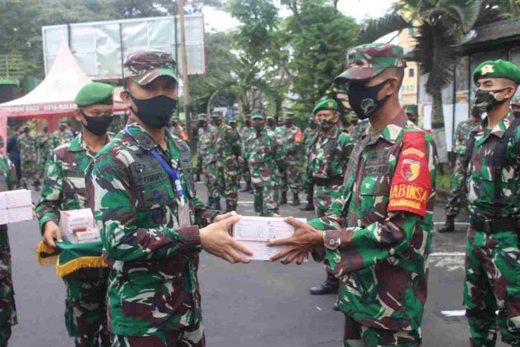 Dandim 0833 Kota Malang Kembali berikan Vitamin Kepada Personelnya