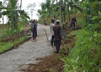 Warga Desa Ngepoh Tulungagung Akan Segera Dapat Menikmati Jalan Beton Hasil TMMD Ke 108
