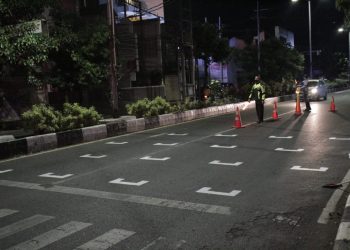 Awas Anda Harus Berhenti Di Marka Jalan Physical Distancing Di Perempatan Rajabally