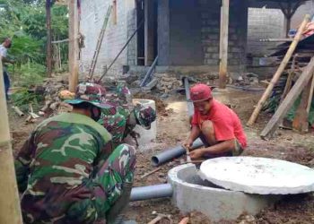 Warga Desa Ngepoh Tulungagung Mendapat Bantuan MCK dan Septic Tank