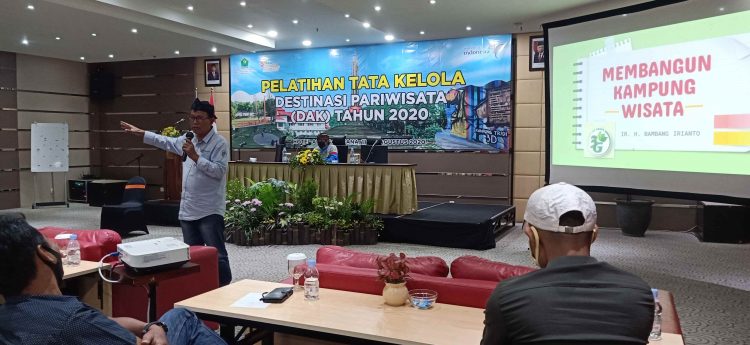 Bambang Irianto 3G Ajarkan Cara Membangun Kampung Wisata