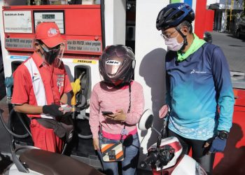 Ibu PKK RT 1 RW 11 Kedungkandang Diajari Berjualan Melalui Medsos