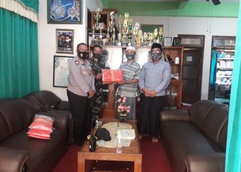 Kapten Kav Aan Jauhari Kunjungi Ponpes Anwarul Huda