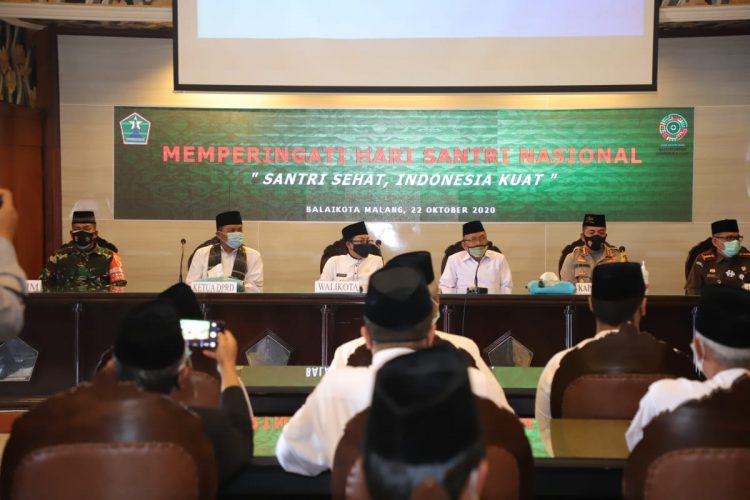 Santri Diharapkan Dapat Menjadi Pelopor Melawan Covid-19
