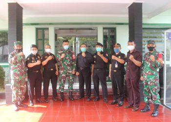 Senkom Mitra Polri Kota Malang Berkunjung Ke Kodim 0833