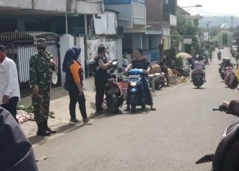 Pasar Krempyeng Kemantren Dioperasi, 22 Orang Tak Bermasker