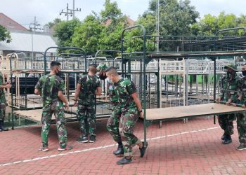 Satgas Covid-19 Dari Kodim 0833 Bantu Persiapan RS Lapangan