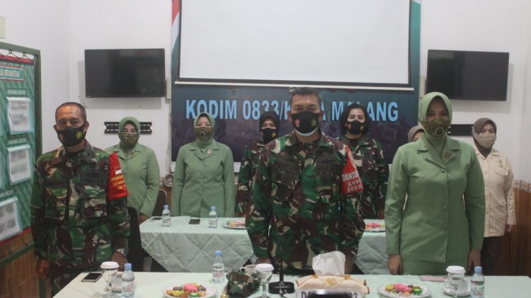 Kodim 0833 Peringati HUT Kowad dan Hari Ibu Hari Ini