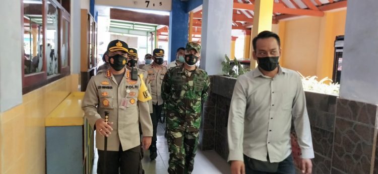 Kapolresta Serta Dandim 0833 Kembali Kunjungi Kampung Tangguh