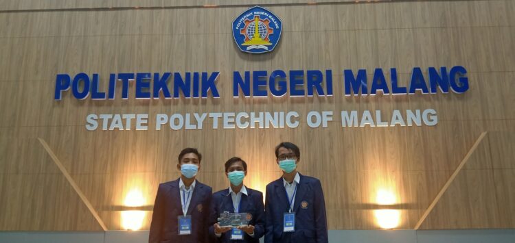 Smart LaborSafety Membawa Mahasiswa Polinema Jadi Juara I LKTI Safety Competition