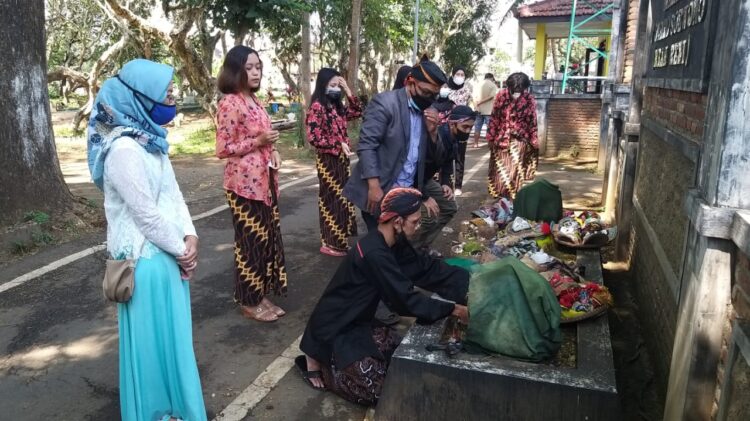 KBP Gelar Sesekaran Topeng Malang Secara Sederhana Saat PPKM Level 4