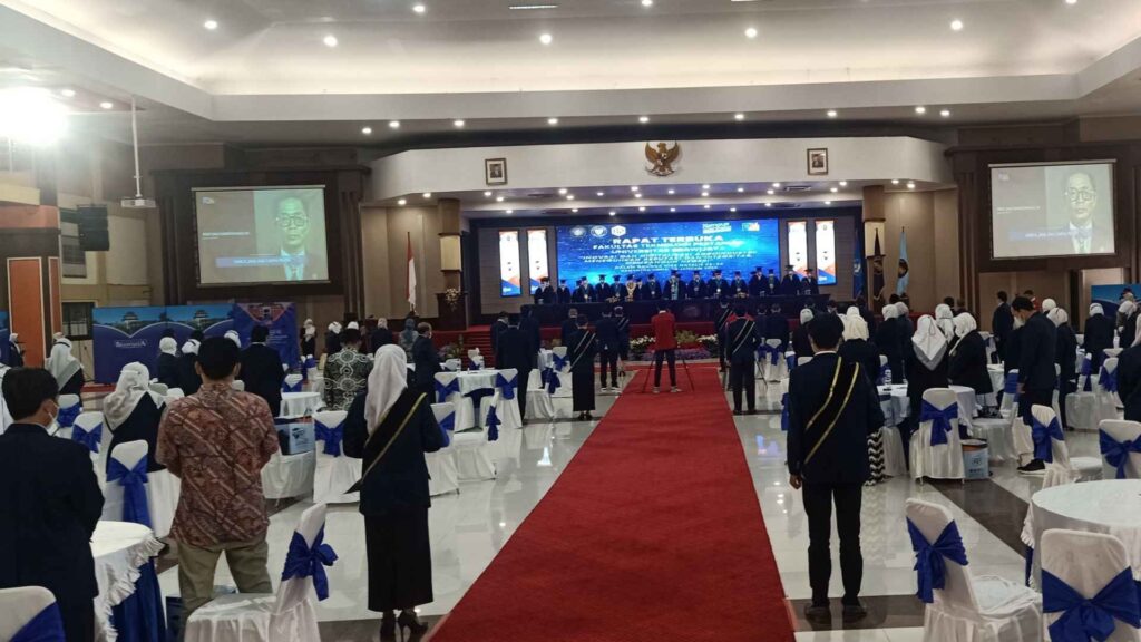 Pelaksanaan Rapat Senat dalam rangka Dies Natalis Ke-24 FTP UB di Gedung Samantha Krida Universitas Brawijaya