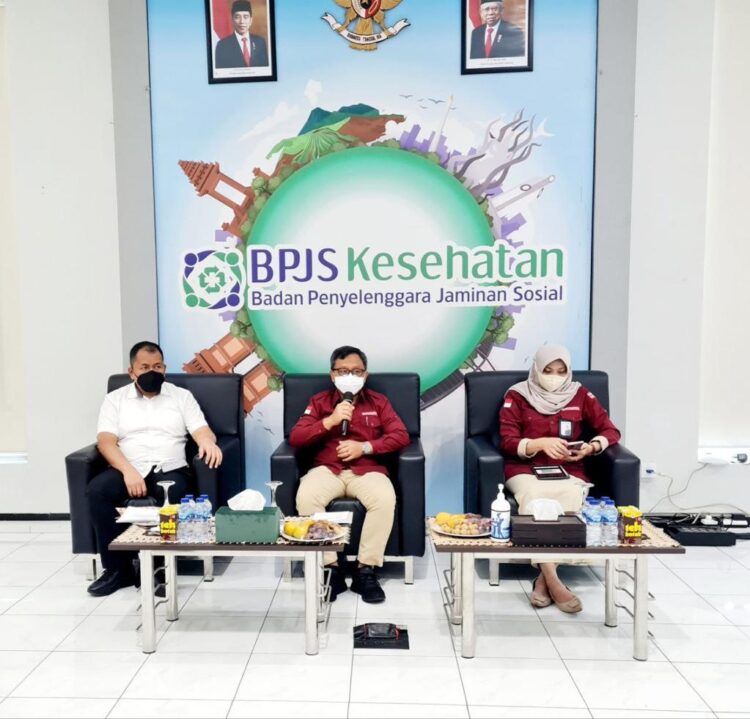 UB Kukuhkan Dua Profesor Baruny