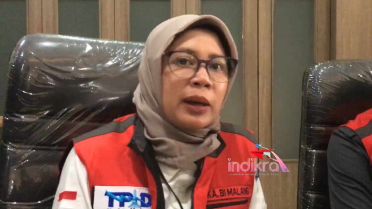 Kepala Kantor Perwakilan Bank Indonesia (KPwBI) Malang, Febrina saat memberikan keterangan kepada wartawan (Foto : redaksi)